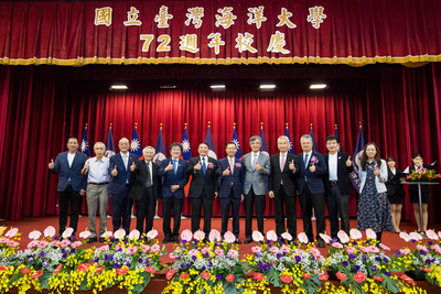 72校慶-致詞貴賓合影